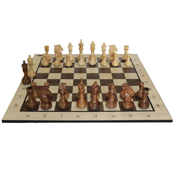 صفحه و مهره شطرنج مدل سلطنتی کد B 4296256